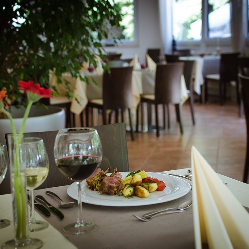 Ristorante & Pizzeria La Sicilia am Waldhotel Titelfoto